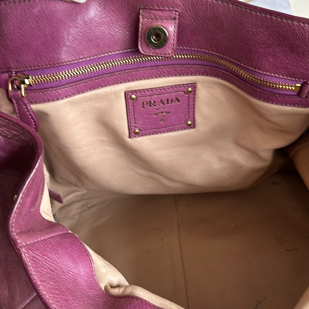 Handbag - Picture 10 of 17